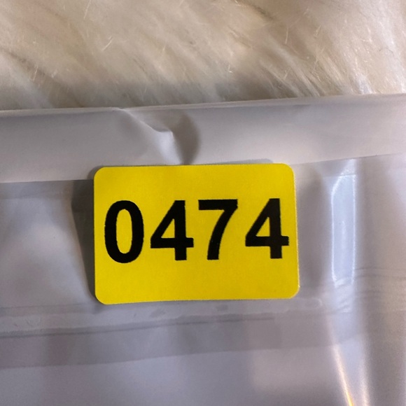 💚4/$10 CoverGirl Value Starter Kit - Pink and Silver - Picture 7 of 7